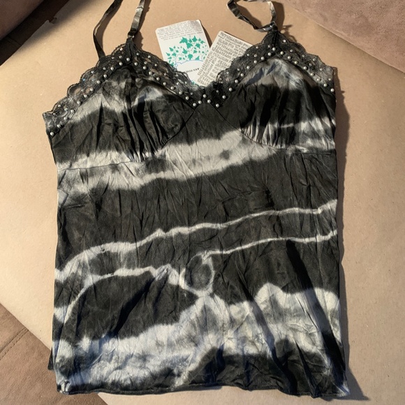 Mixed Lot Early 2000s Pre-owned Tops - Urban Outfitters and H&M - Size S & XS - Picture 6 of 15